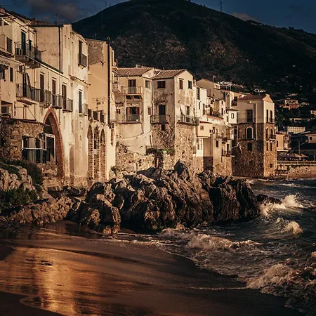 Casa Tanino Чефалу
